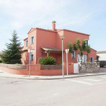 Cozy With Pool In St Pere Pescador Holiday home *