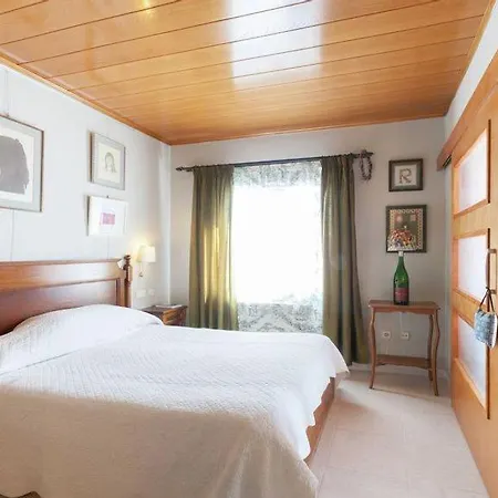 Cozy With Pool In St Pere Pescador Holiday home Sant Pere Pescador
